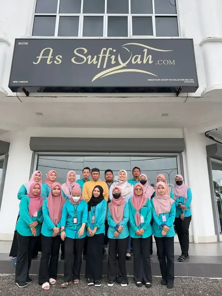 AS Suffiyah Holdings Sdn. Bhd. - Team Photo