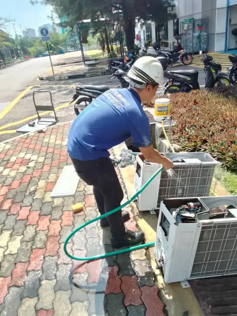 Docto Aircond - Service Image