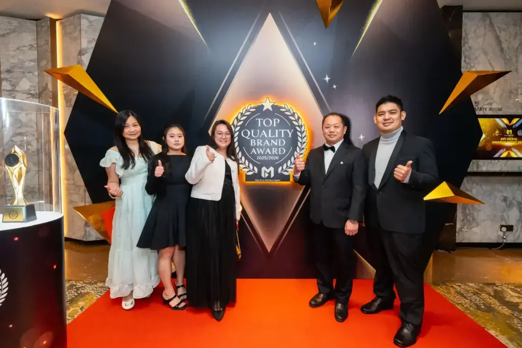Lipoh Roller Shutters Sdn. Bhd. - Team Photo