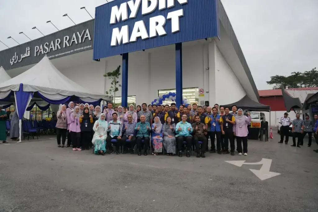 Mydin Mohamed Holdings Berhad - Team Photo