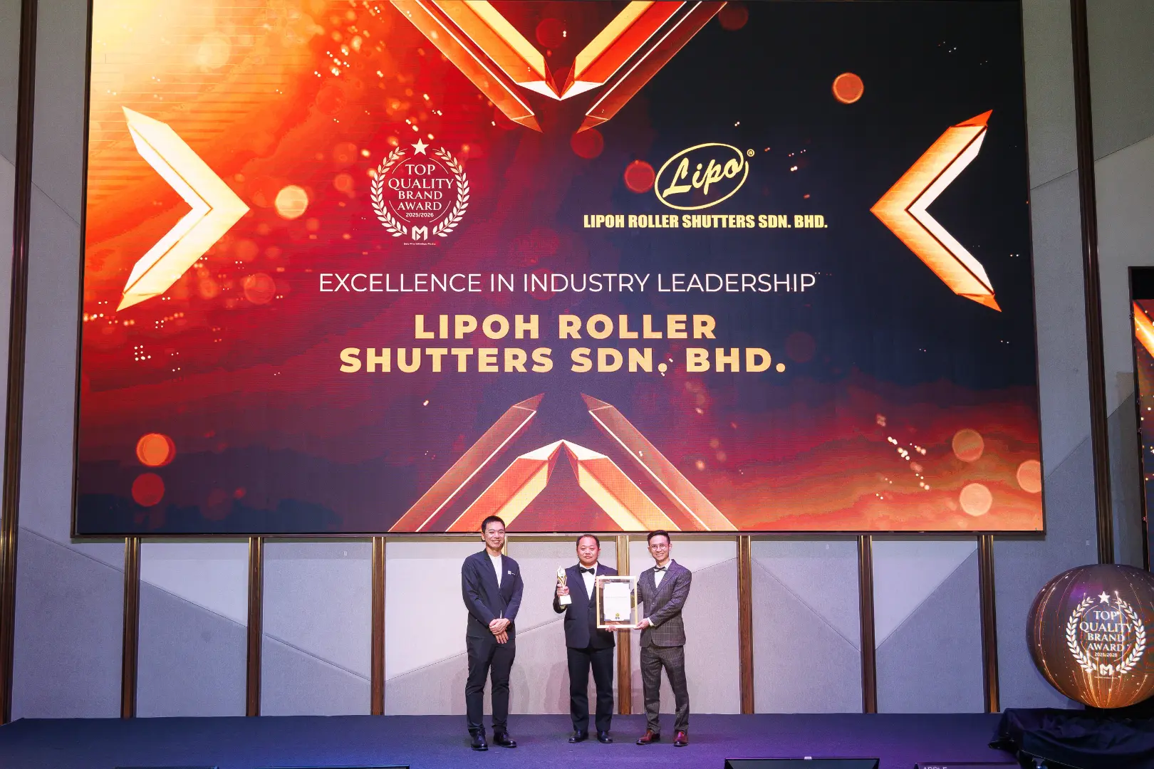 Lipoh Roller Shutters Sdn. Bhd. - Top Quality Brand Award 2025/2026 - Mr. Jeffery Lim (Managing Director) receives award - Winner's Image