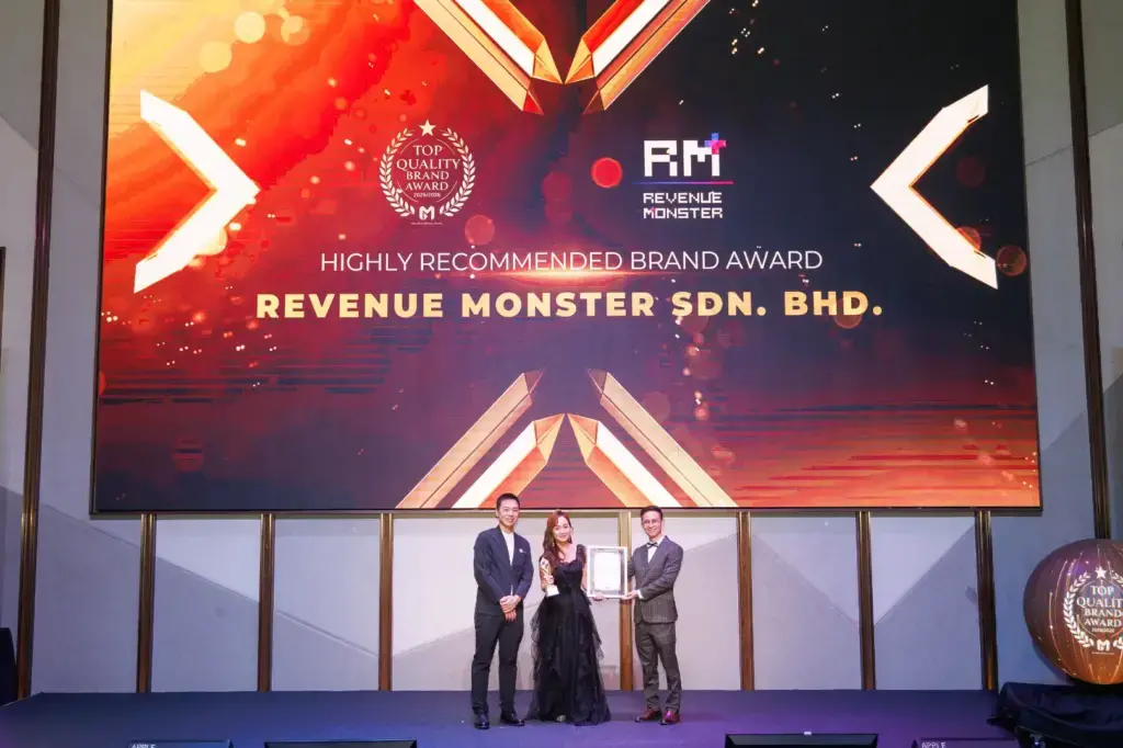Revenue Monster Sdn. Bhd. - Top Quality Brand Award 2025/2026 (Highly Recommended Brand Award) - Carol Lim (Chief Operating Officer) receives award - Winner's Image